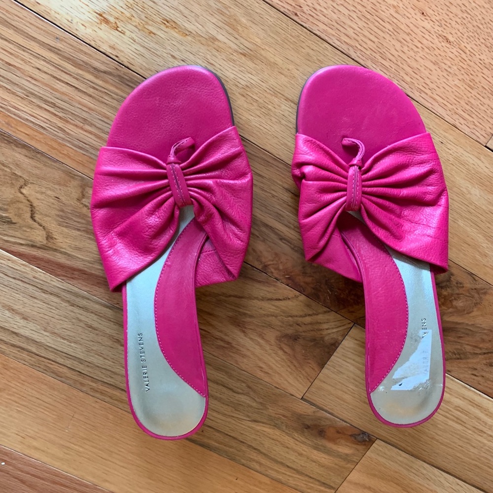 Valerie Stevens T Strap Sandals